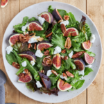 Fig salad with goat cheese and pecans